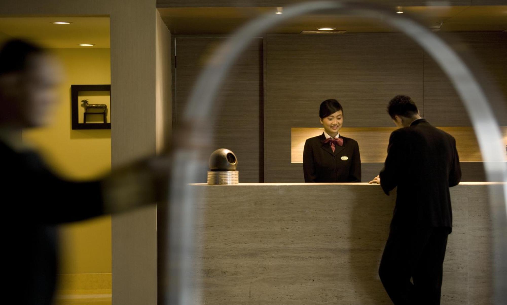 Hotel Santika Pandegiling - Surabaya Interieur foto